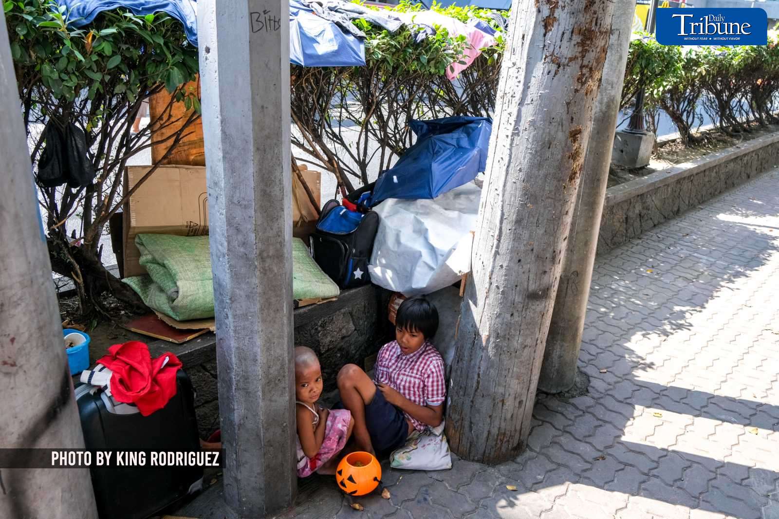 Homeless siblings at Sta. Ana park