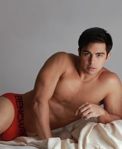 Derrick Monasterio at Rayver Cruz,
mga hari ng sablay?