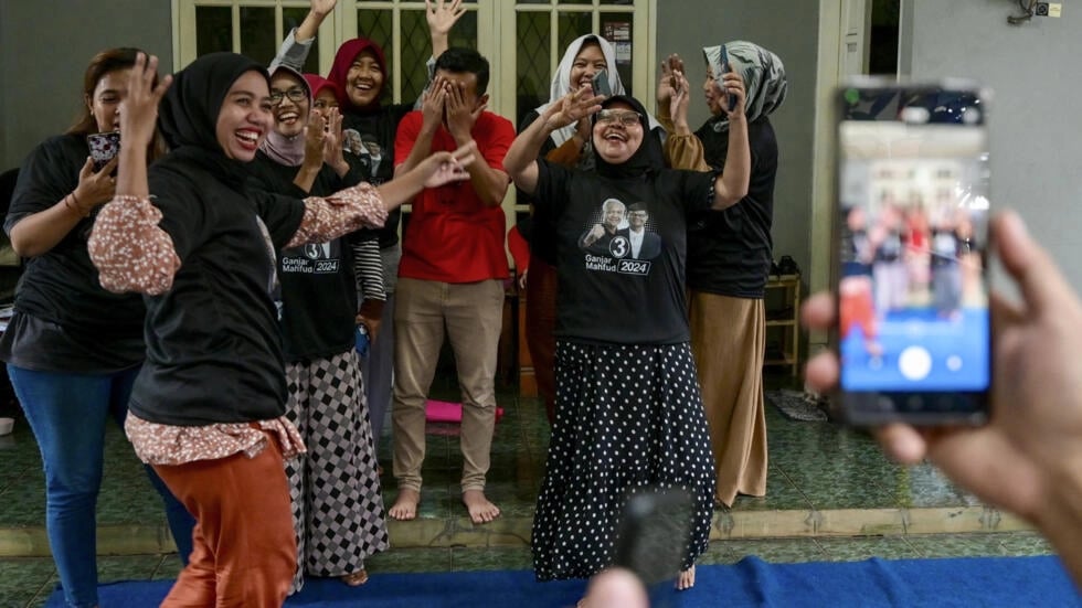 Indonesia candidates battle for Gen-Z votes on social media