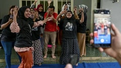 Indonesia candidates battle for Gen-Z votes on social media