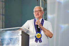 Mandanas vows help to Nasugbu ARBs