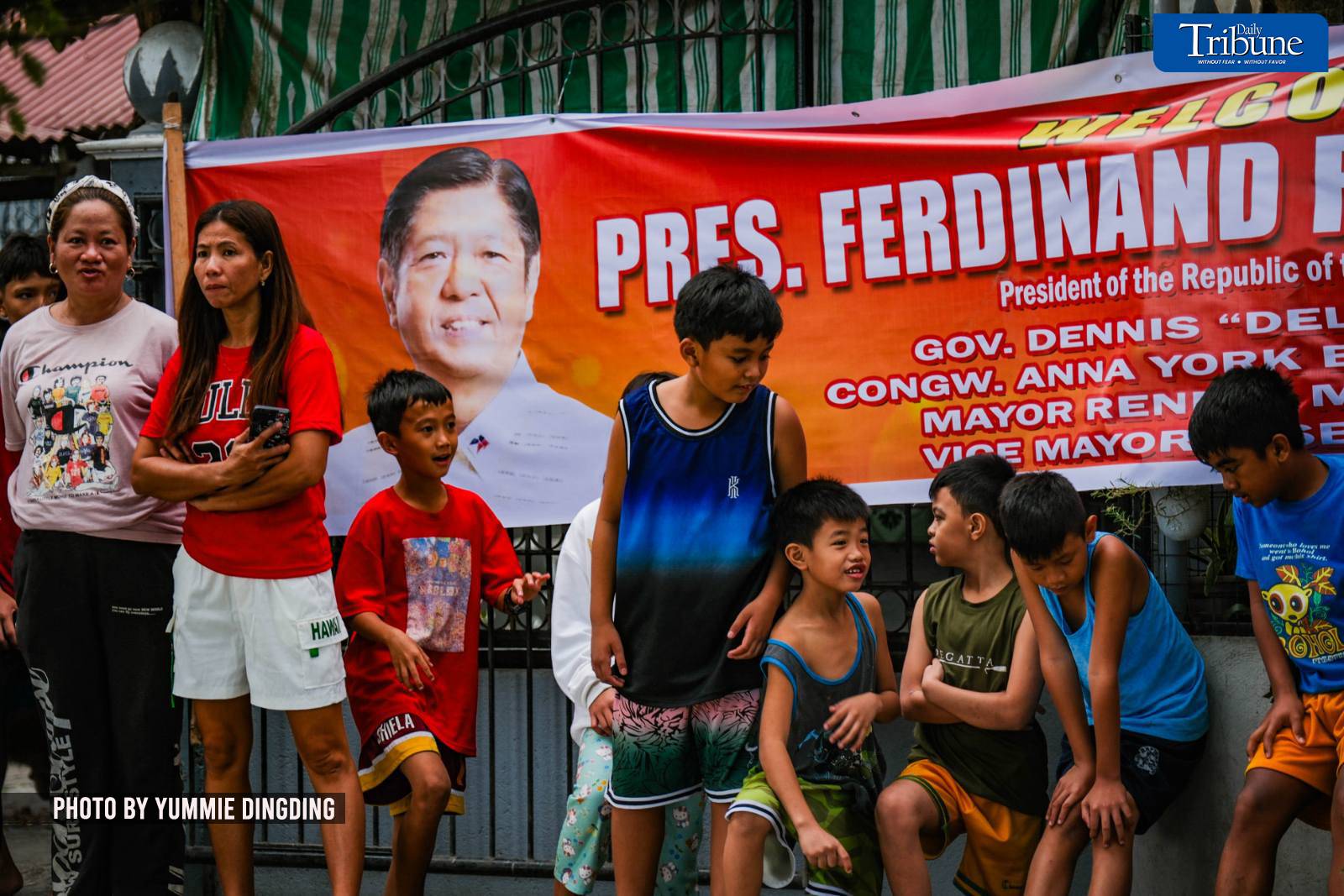 Waiting for the President