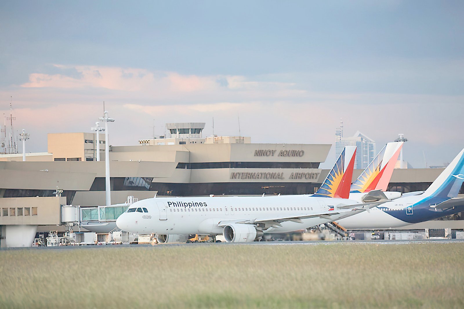 DoTr reviewing four NAIA concession bids
