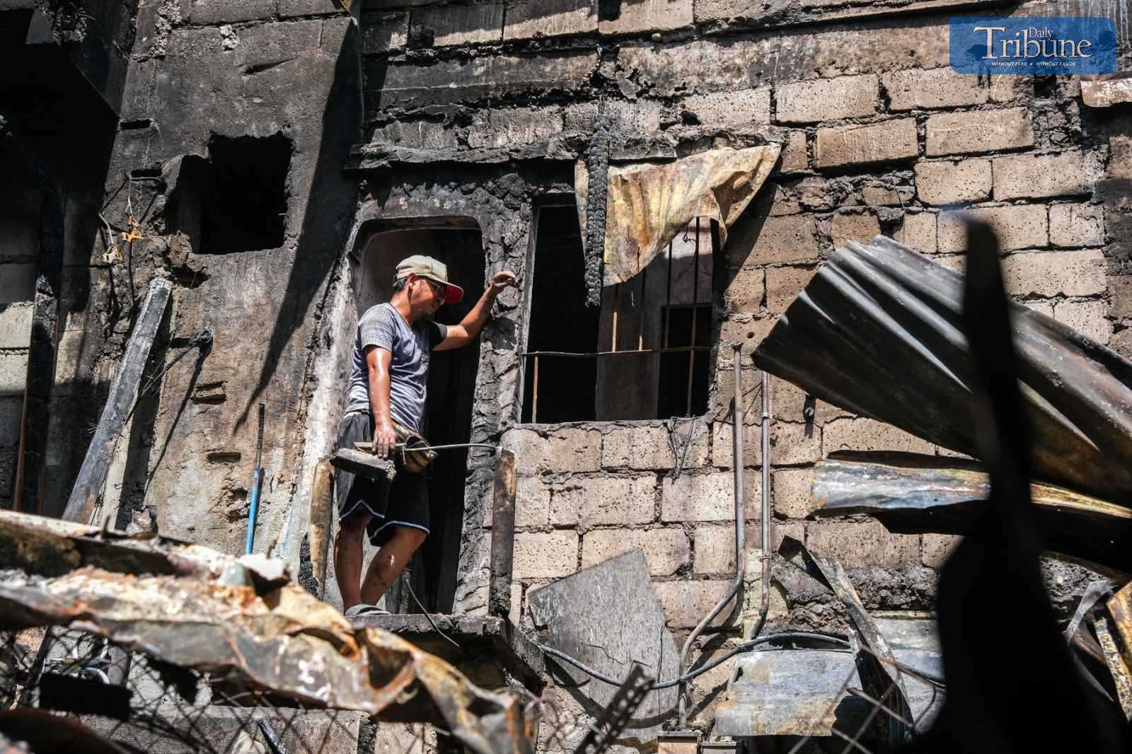 Fire destroys homes in Pasay