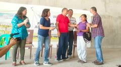 Bulalacao farmers receive aid