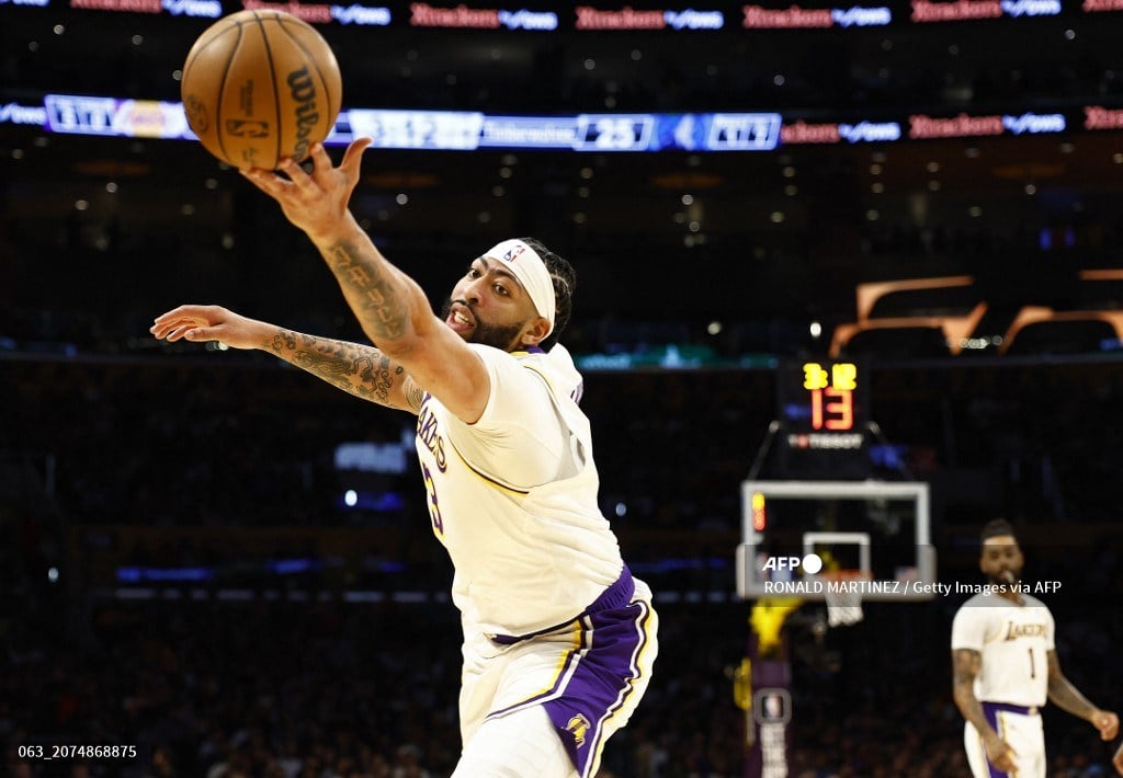 Davis makes NBA history in Lakers win over Timberwolves
