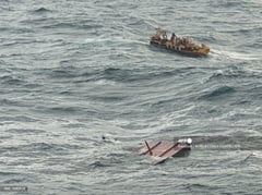 Fisherman goes missing as boat sinks off Coron