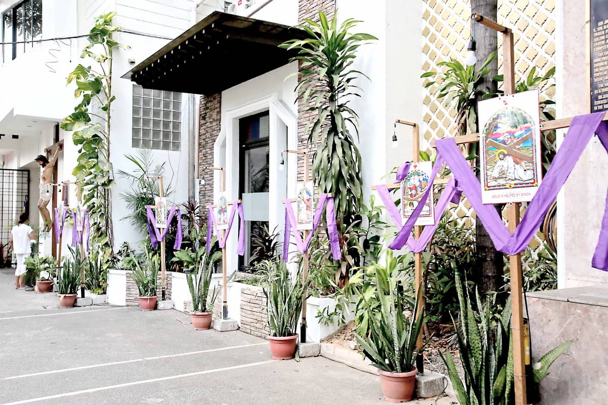 Meaningful Stations of the Cross are put up outside the Sto. Niño Parish in Bago Bantay, Quezon City. The Stations of the Cross are like walking in the shoes of Jesus Christ, from his trial to his crucifixion.