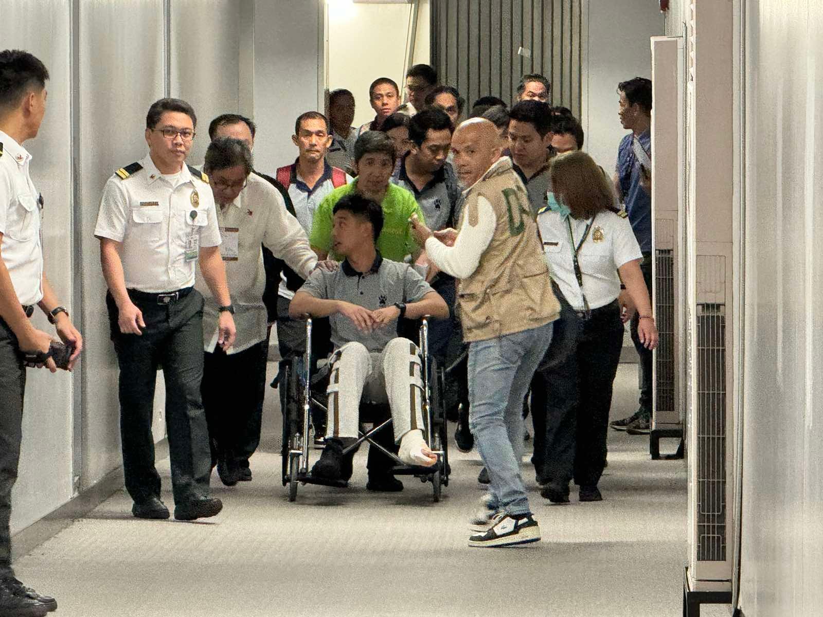 11 crew members of 'True Condifence' returns home
