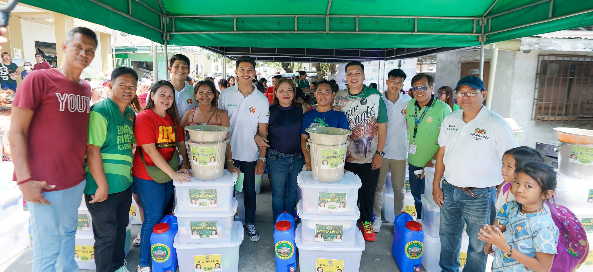 Las Piñas fire victims receives aid