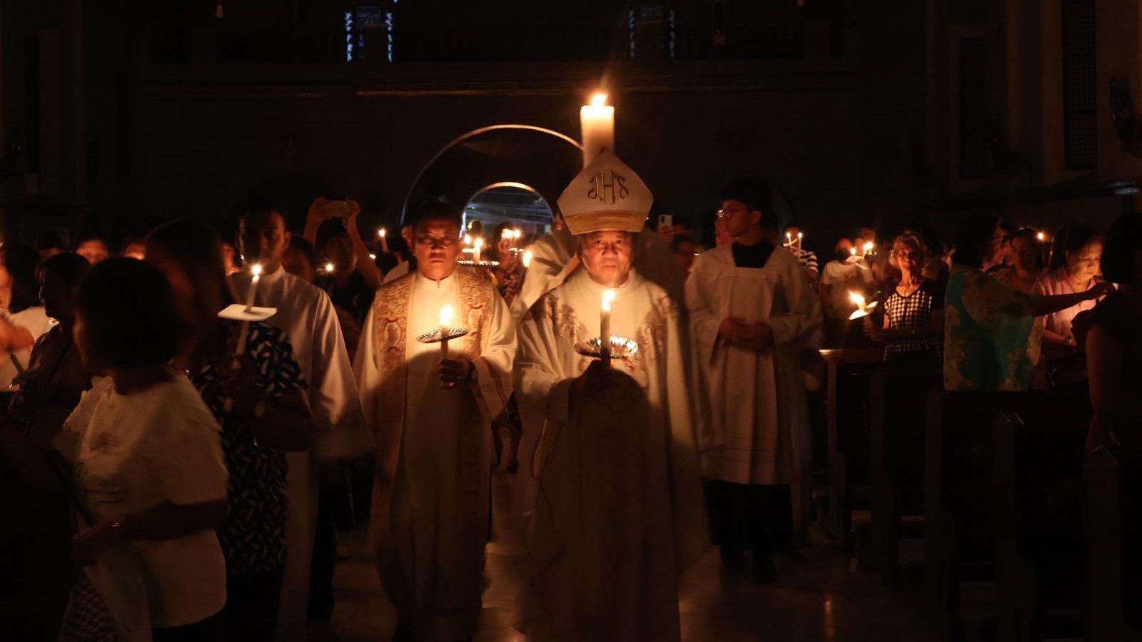 EASTER VIGIL AT LAOAG CITY