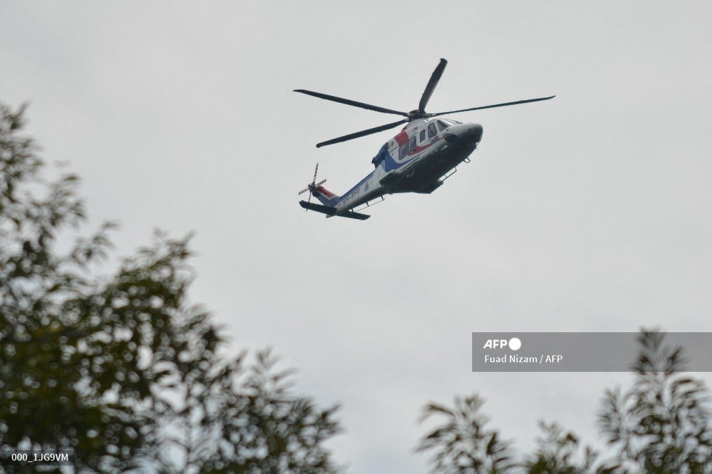 Four rescued after Malaysian Coast Guard helicopter crash