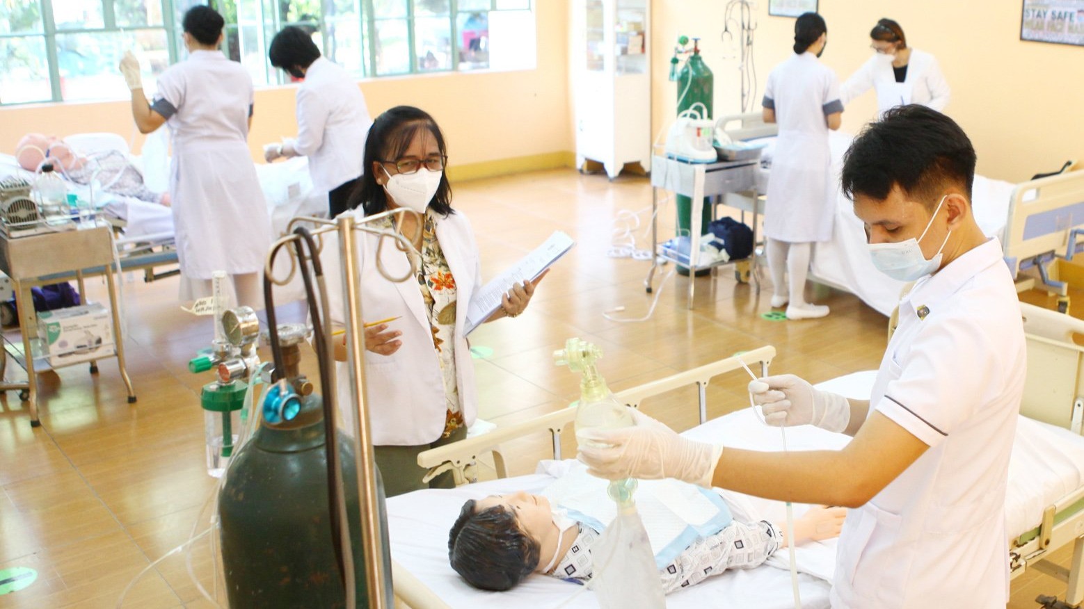 DOH disburses P76.1-B Covid-19 allowance for health workers