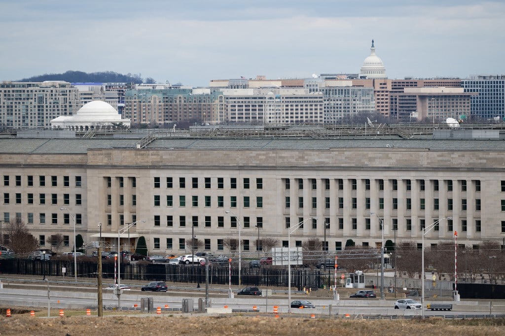 Pentagon says no evidence of secret US work on alien tech
