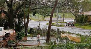 Australia cyclone strands 700 people