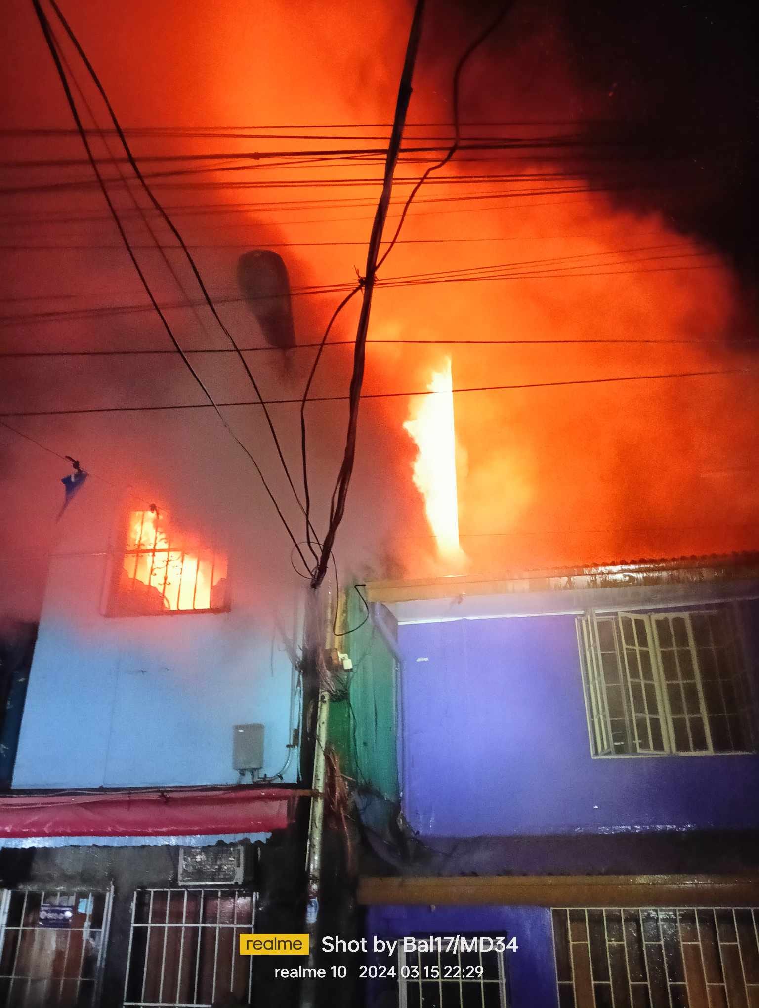 Tondo fire: 3 injured, 100 homeless