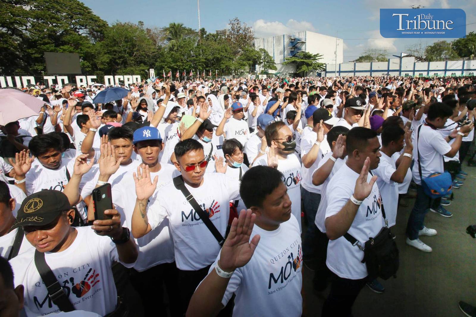 Men take oath supporting VAW