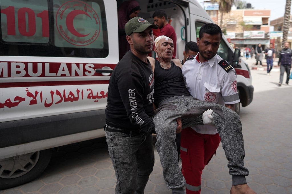 Israeli military admits to shooting at ambulances
