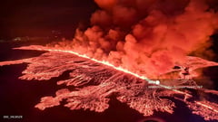 Volcano erupts again on Iceland peninsula