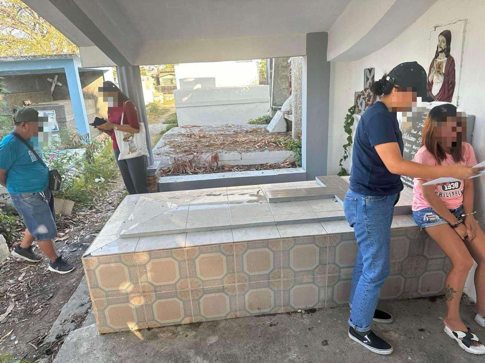 Laoag cops nab female suspect in drug sting