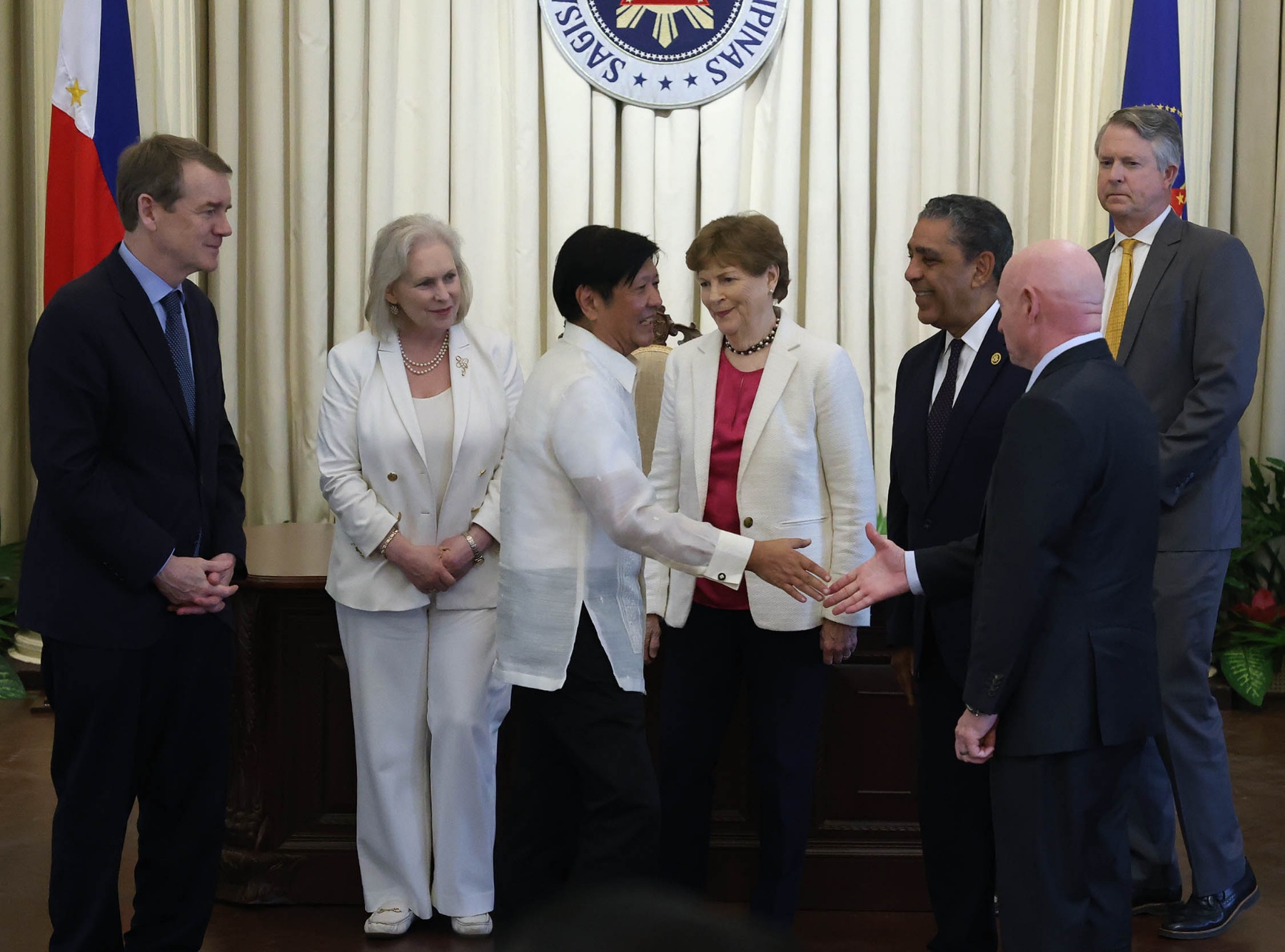 Marcos welcomes US Congressional delegates