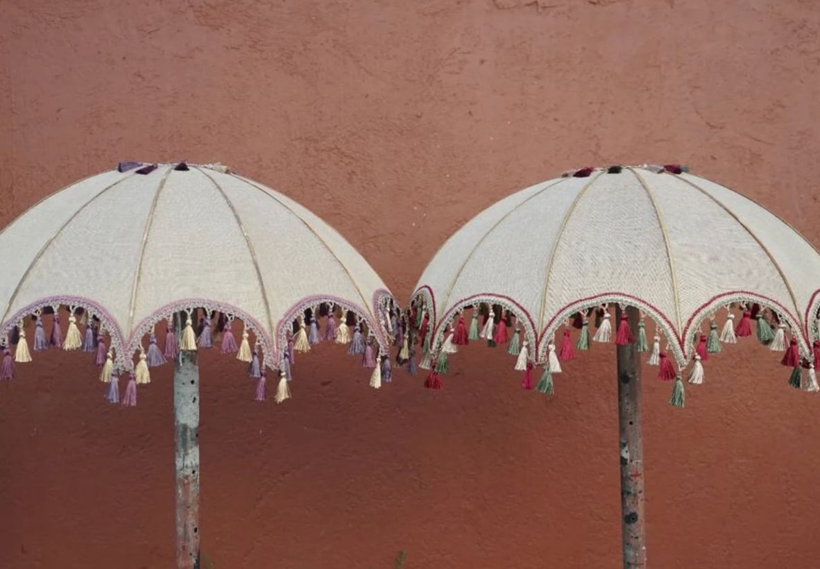 PARASOLA in Jute.