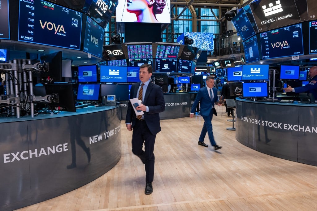 US stocks bounce amid receding worries over Middle East
