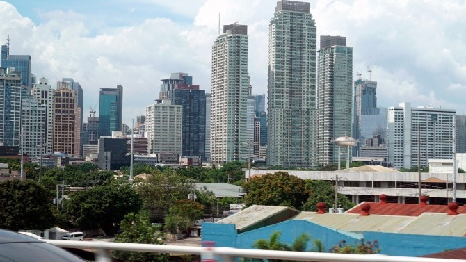 Filipinos OK removing restriction on foreign investments — survey