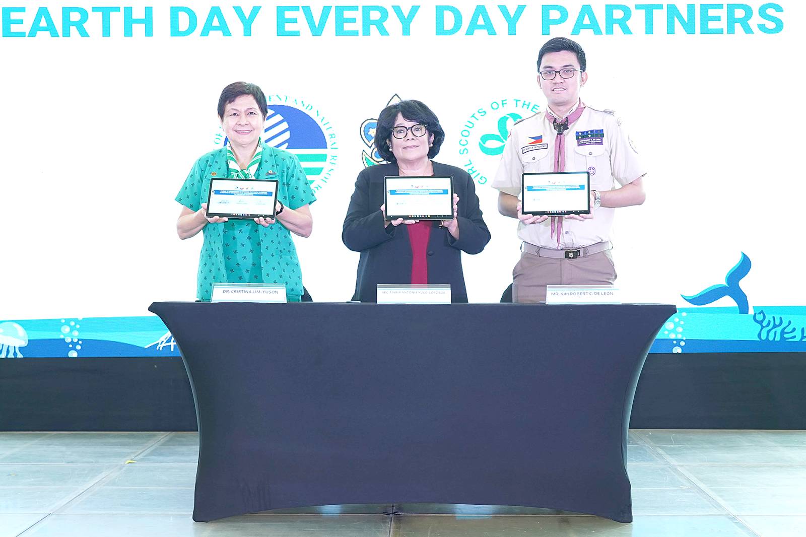 Girl Scouts of the Philippines National President Dr. Cristina Yuzon (left), Department of Environment and Natural Resources (DENR) Secretary Maria Antoni