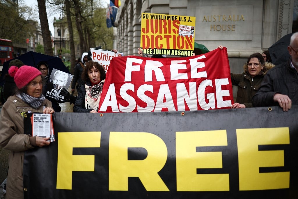 WikiLeaks editor urges 'political solution' to Assange case