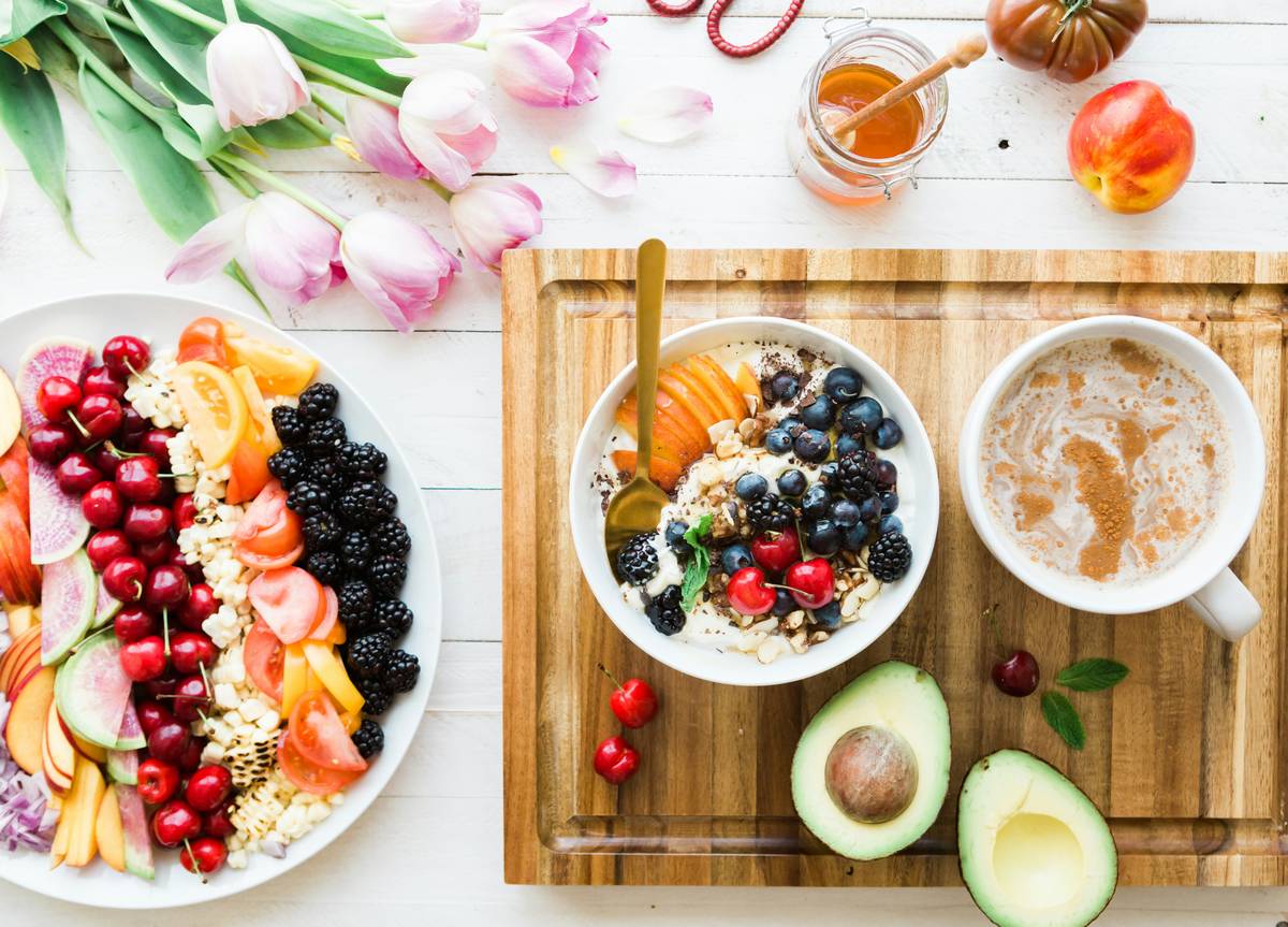 A DIET rich in vegetables and fruits can lower risk of getting sick.