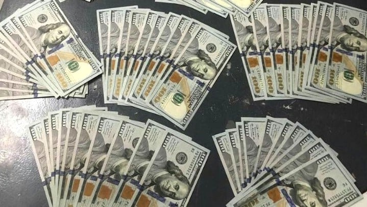 Manila airport worker finds and returns $7,000 in lost money