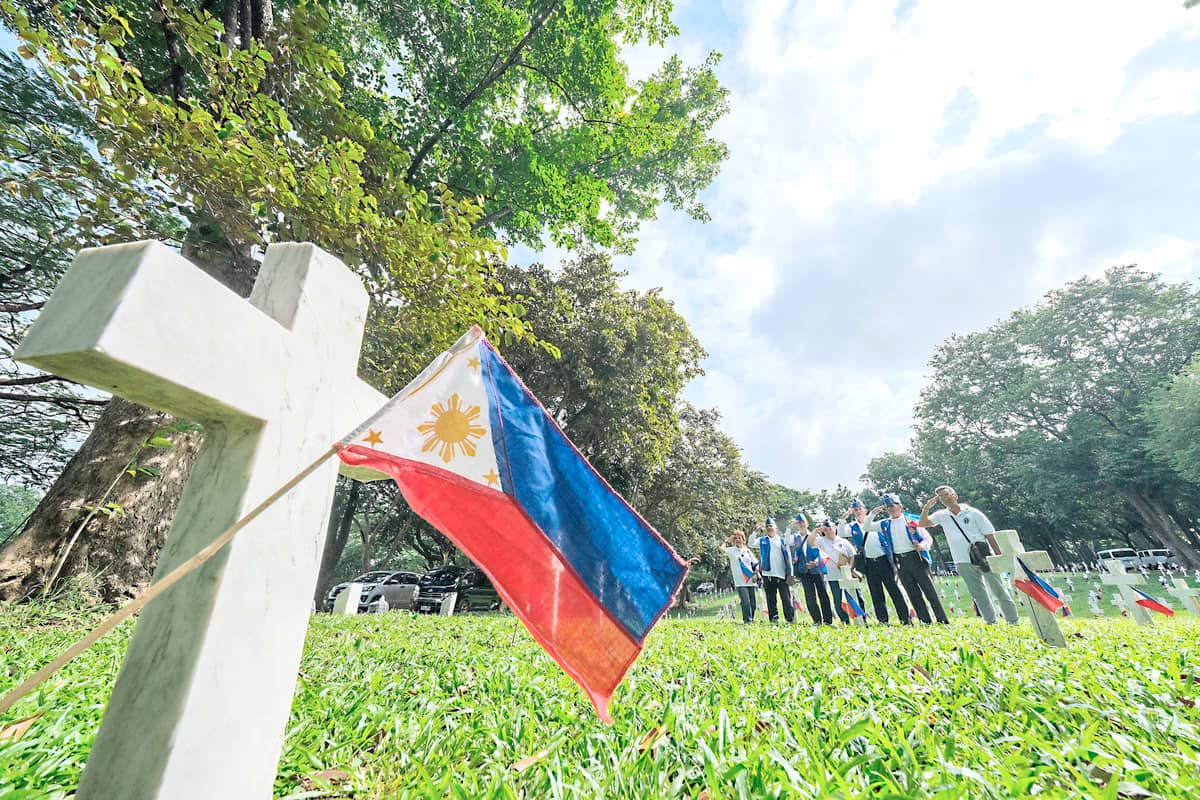 A flaglet on every soldier’s tomb