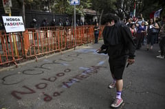 Spain condemns Ecuador raid of Mexico embassy