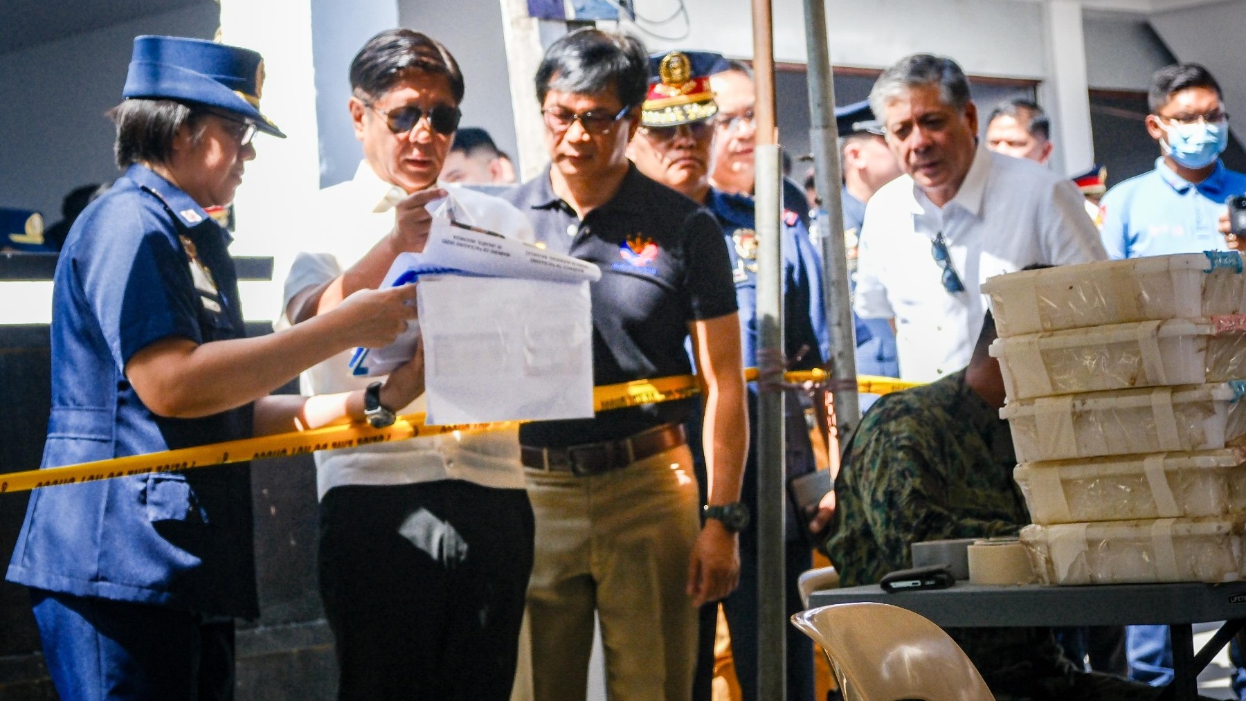 Marcos warns illegal drug syndicates
