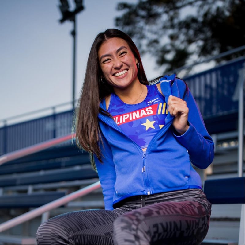 Hoffman resets 400 hurdles mark