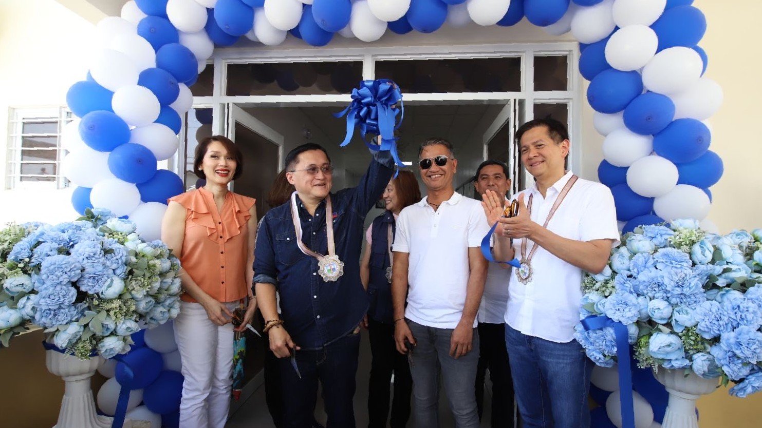 Bong Go declared adopted son of Bataan town; graces Super Health Center blessing
