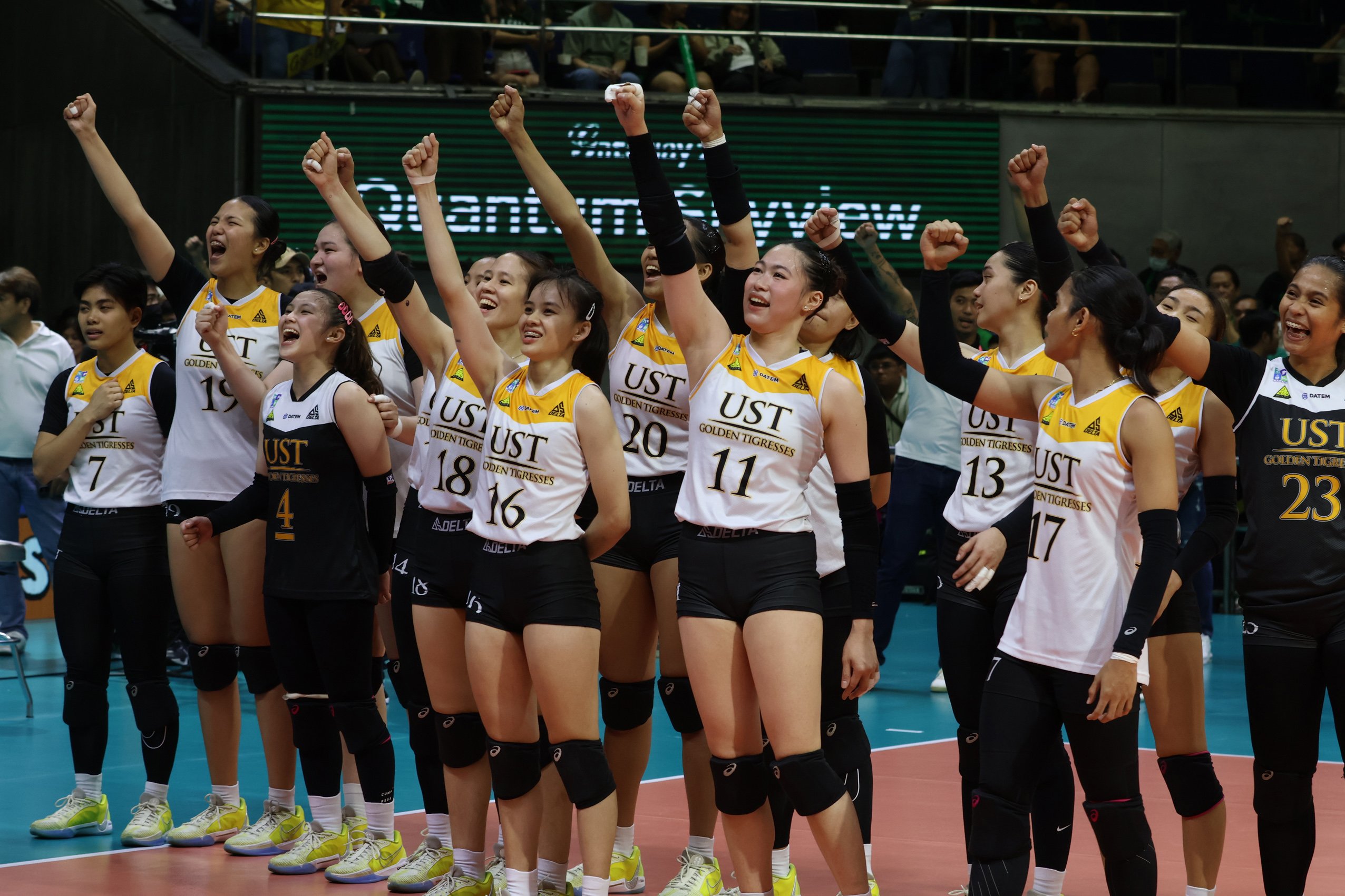 UST rejoices after beating De La Salle University, 22-25, 25-23, 25-16, 25-15, and taking the last twice-to-beat Final Four incentive in the UAAP Season 86 women’s volleyball tournament Saturday at the Smart Araneta Coliseum.