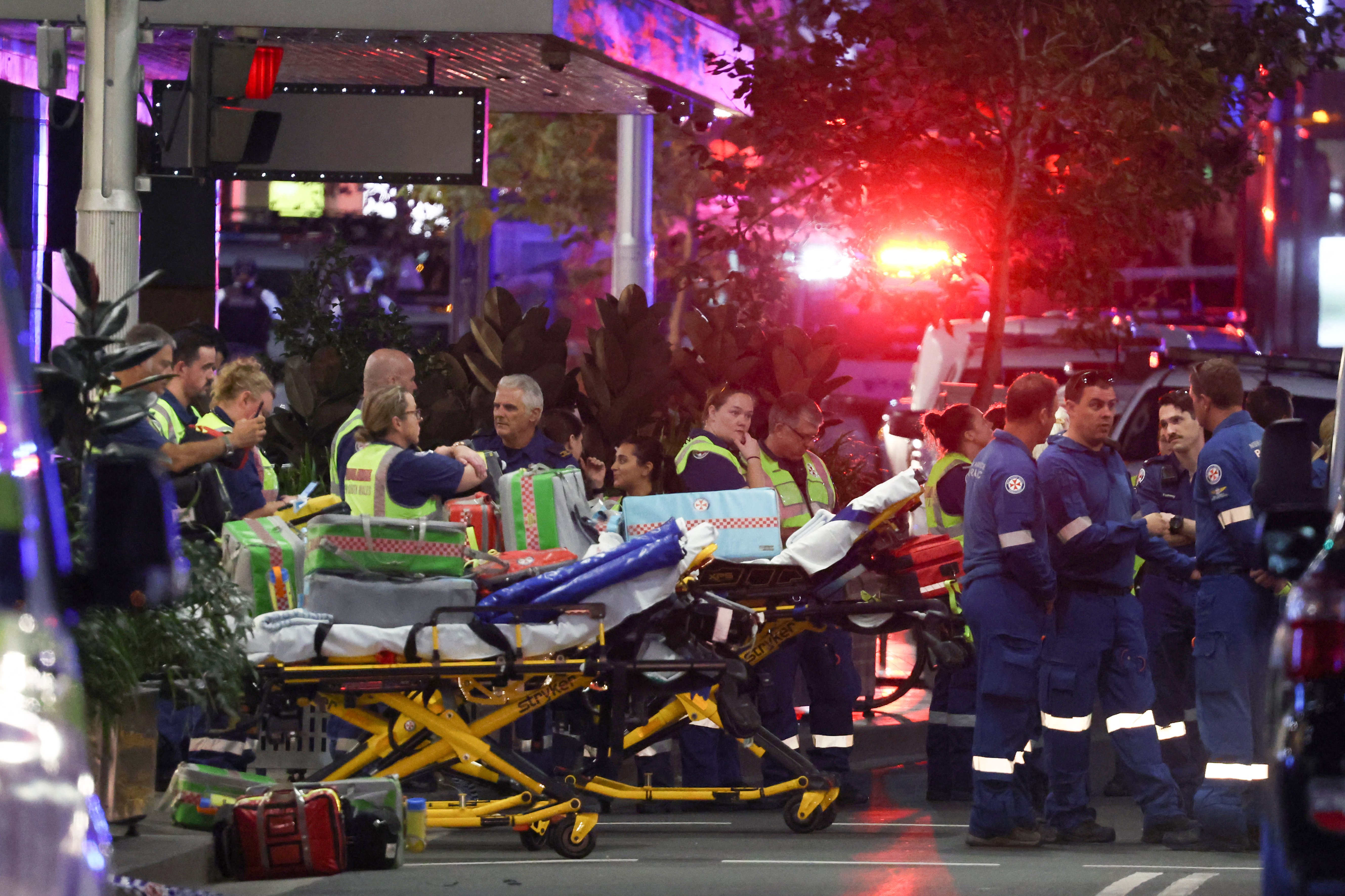 Sydney mall attacker targeting women, says police