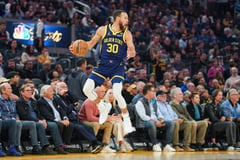 Curry named Clutch Player of the Year