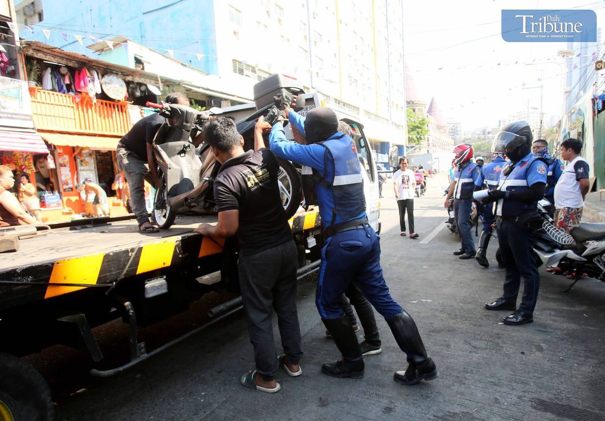 TRIBUNE-MMDA-Vehicles-Furniture