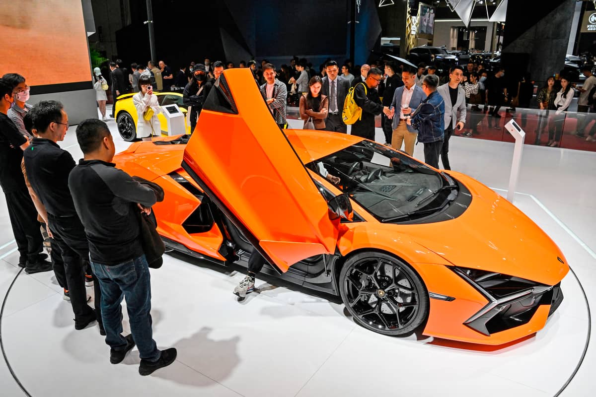HECTOR RETAMAL/AGENCE FRANCE-PRESSE
BEHOLD, the Lamborghini Revuelto.