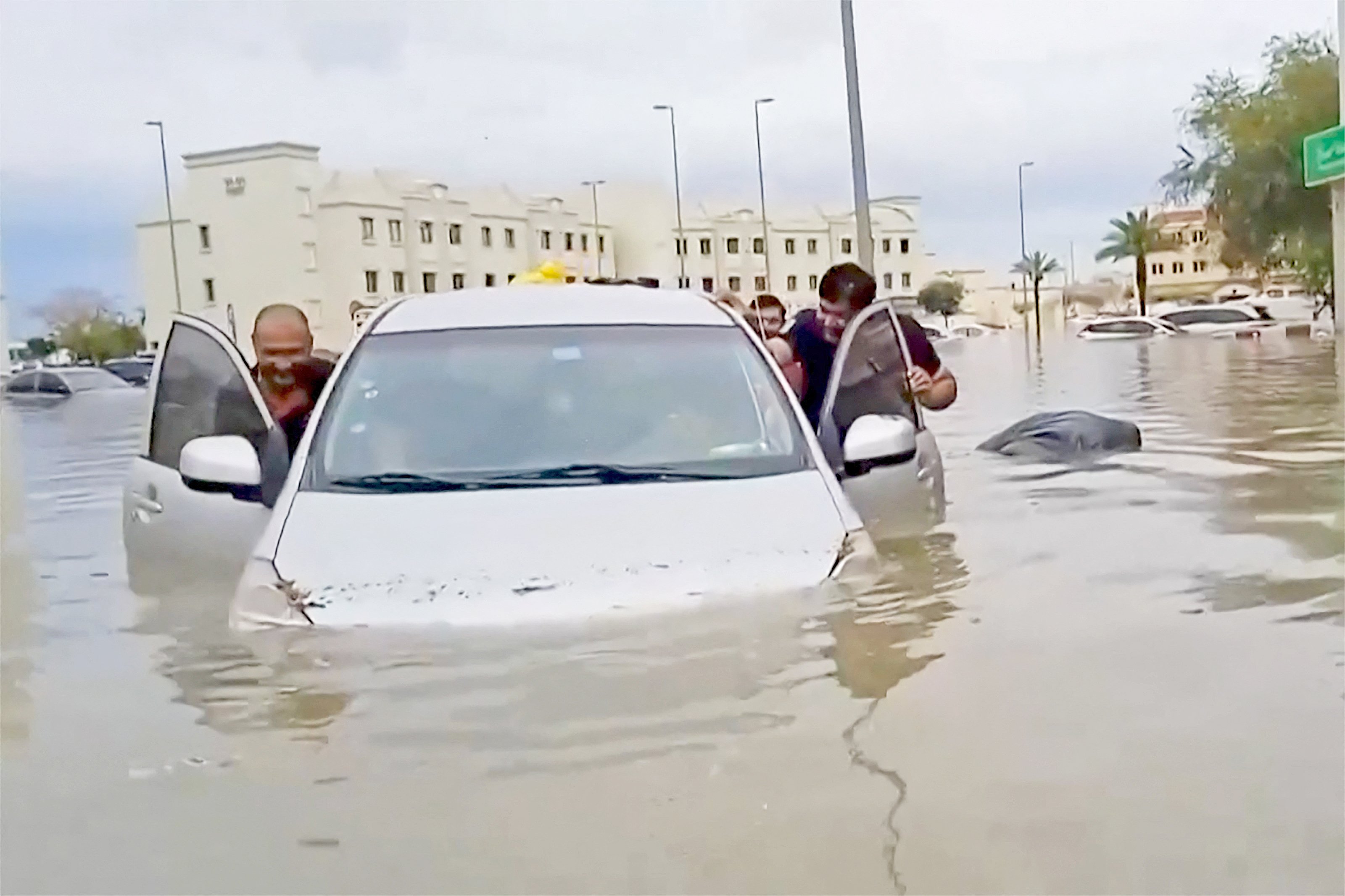 DMW offers legal assistance to families of OFWs who died in UAE flooding