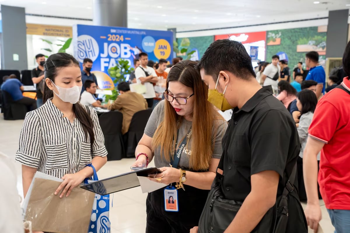 Joblessness figure falls, says PSA