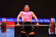 Phl Olympics gold winner Diaz to keep lifting as Paris dream ends