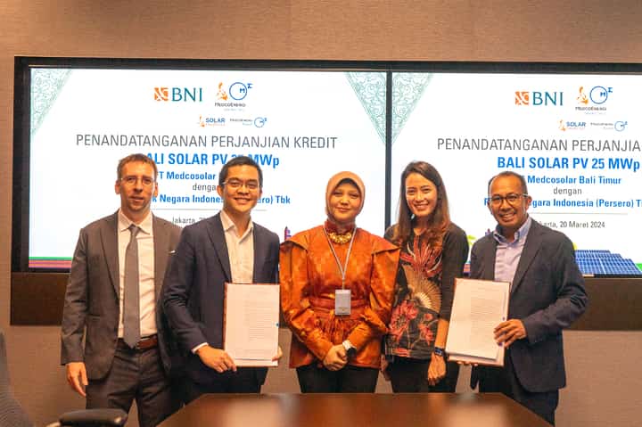 Solar Philippines, Medco Power and Bank Negara Indonesia officials signed a loan agreement for the $20-milion East Bali solar farm venture.