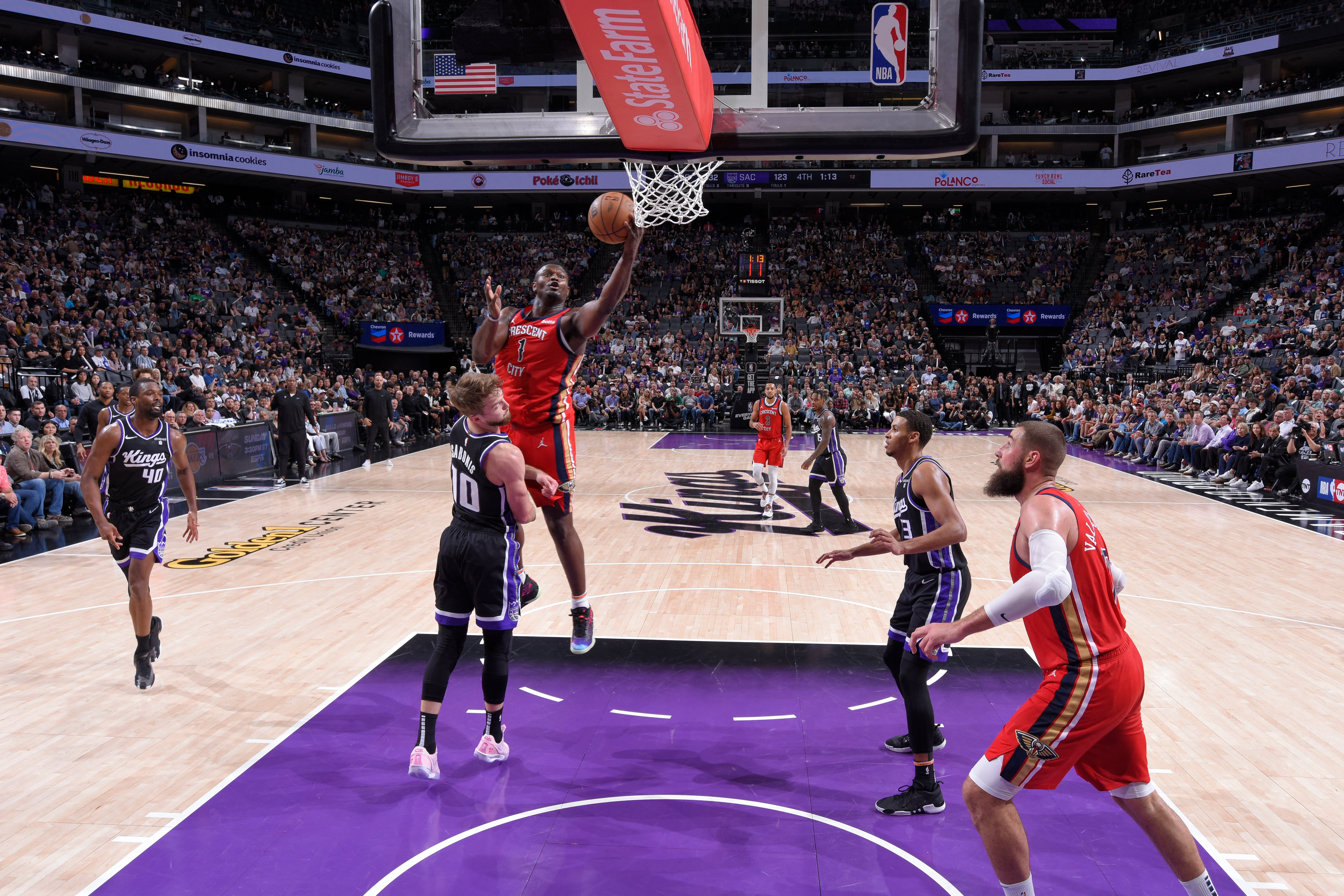 Pelicans boost playoff chances
