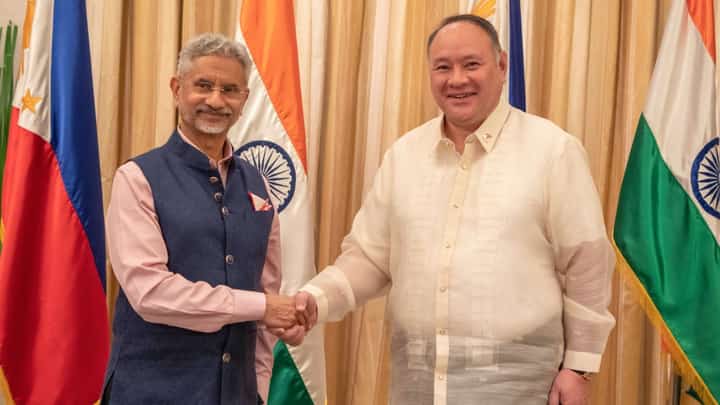 Phl, India push for deeper bilateral defense relations
