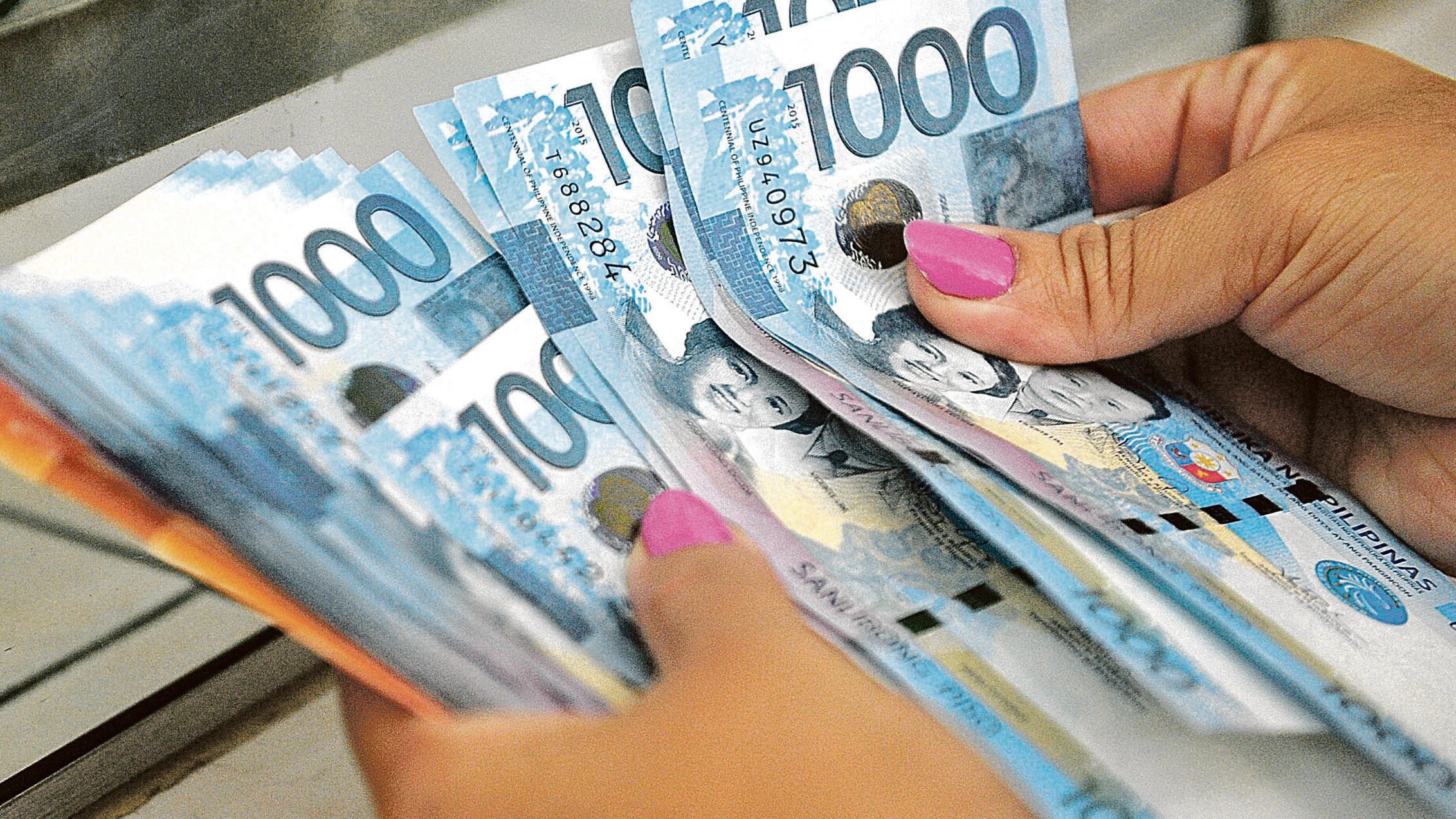 P1,000 bills