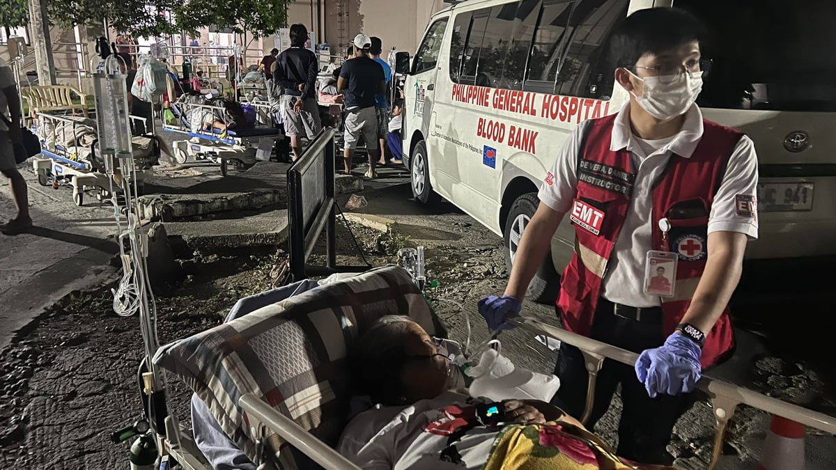 Two weekend fires gutted Manila's hospital, market